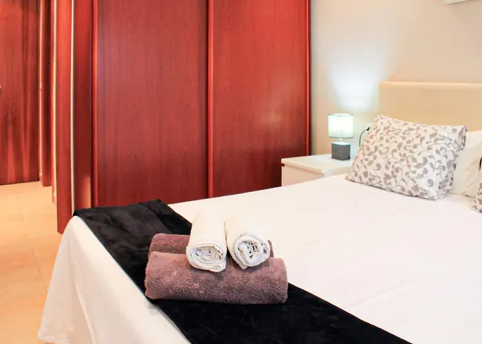 Robert Апартаменты *